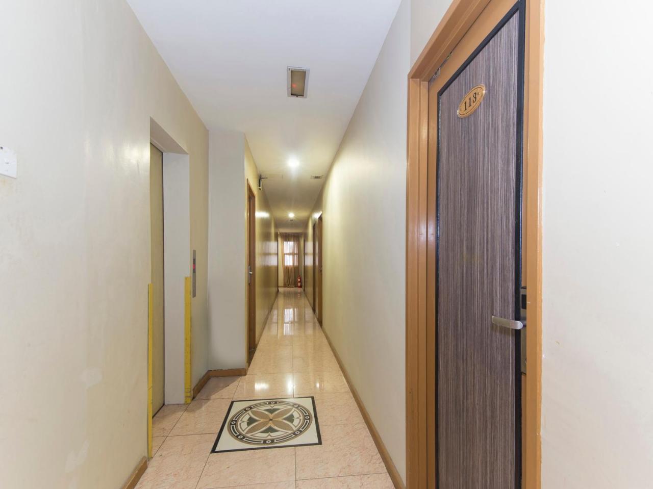 Oyo 422 Hotel Reno Kuala Lumpur Kültér fotó