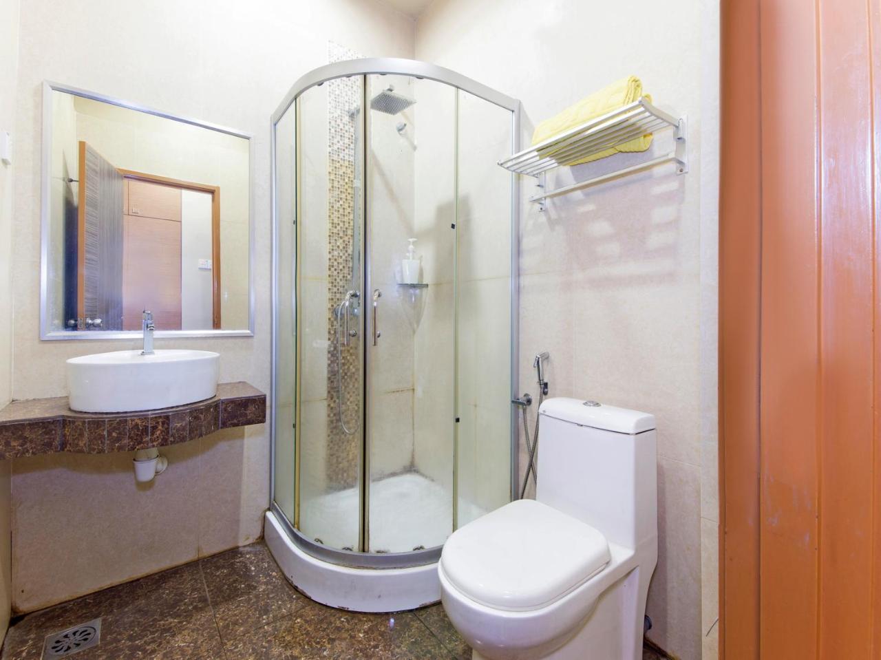 Oyo 422 Hotel Reno Kuala Lumpur Kültér fotó